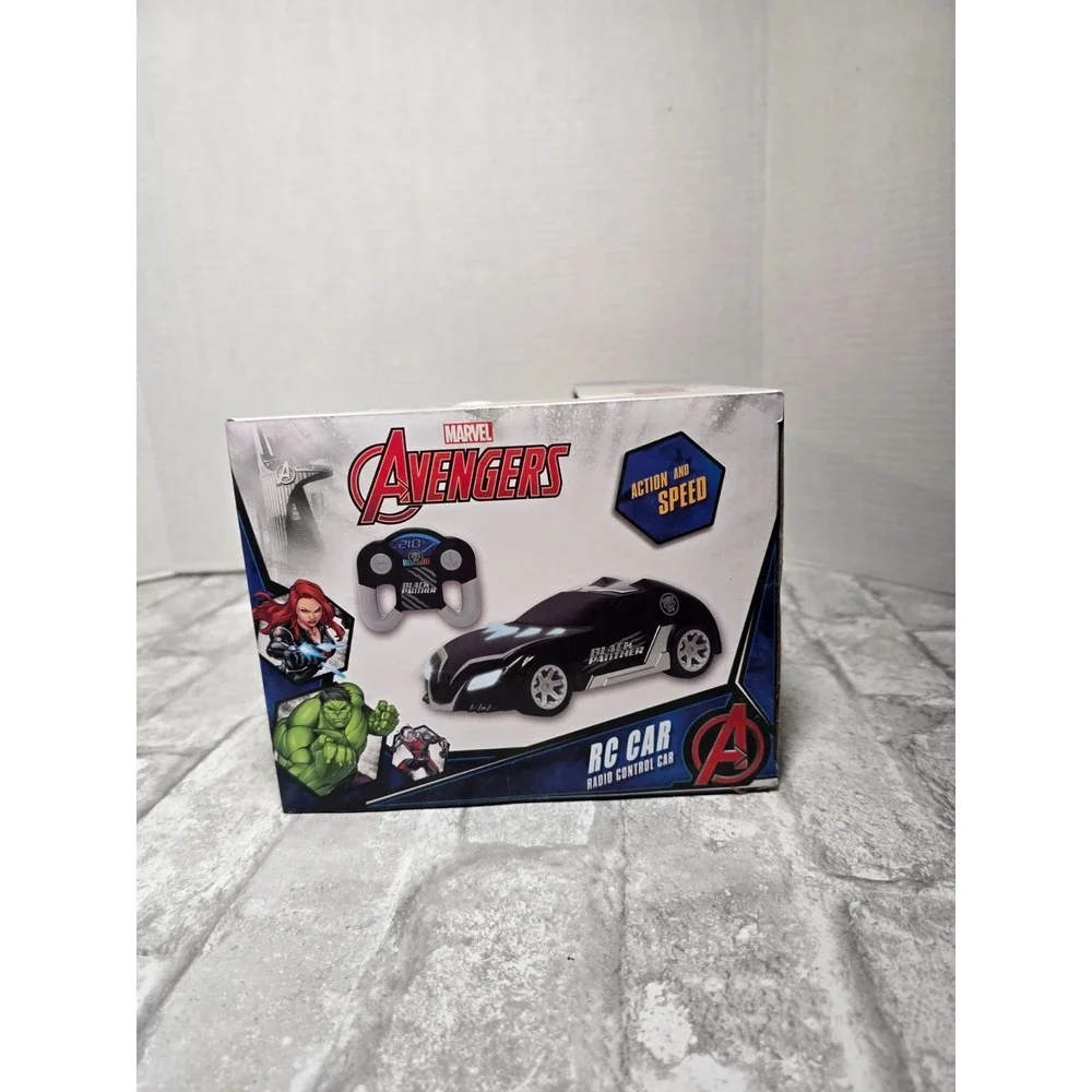 Marvel Avengers BLACK PANTHER Friction‎ Car *With Light & Sound* Item #731666